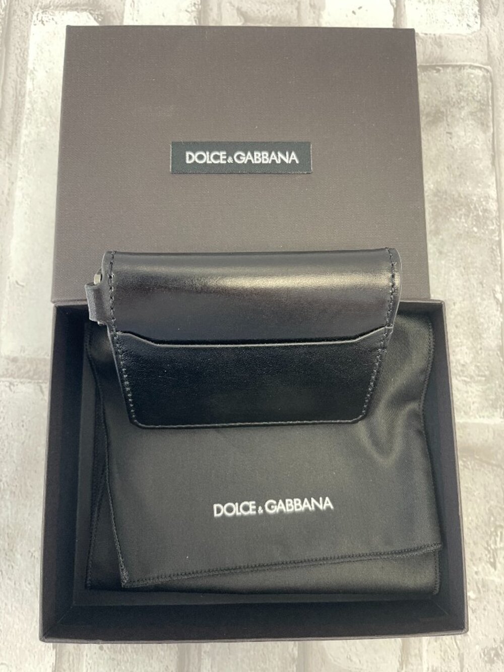 DOLCE & GABBANA Black Leather Card Holder w/ Gunmetal Keyring - Preowned
